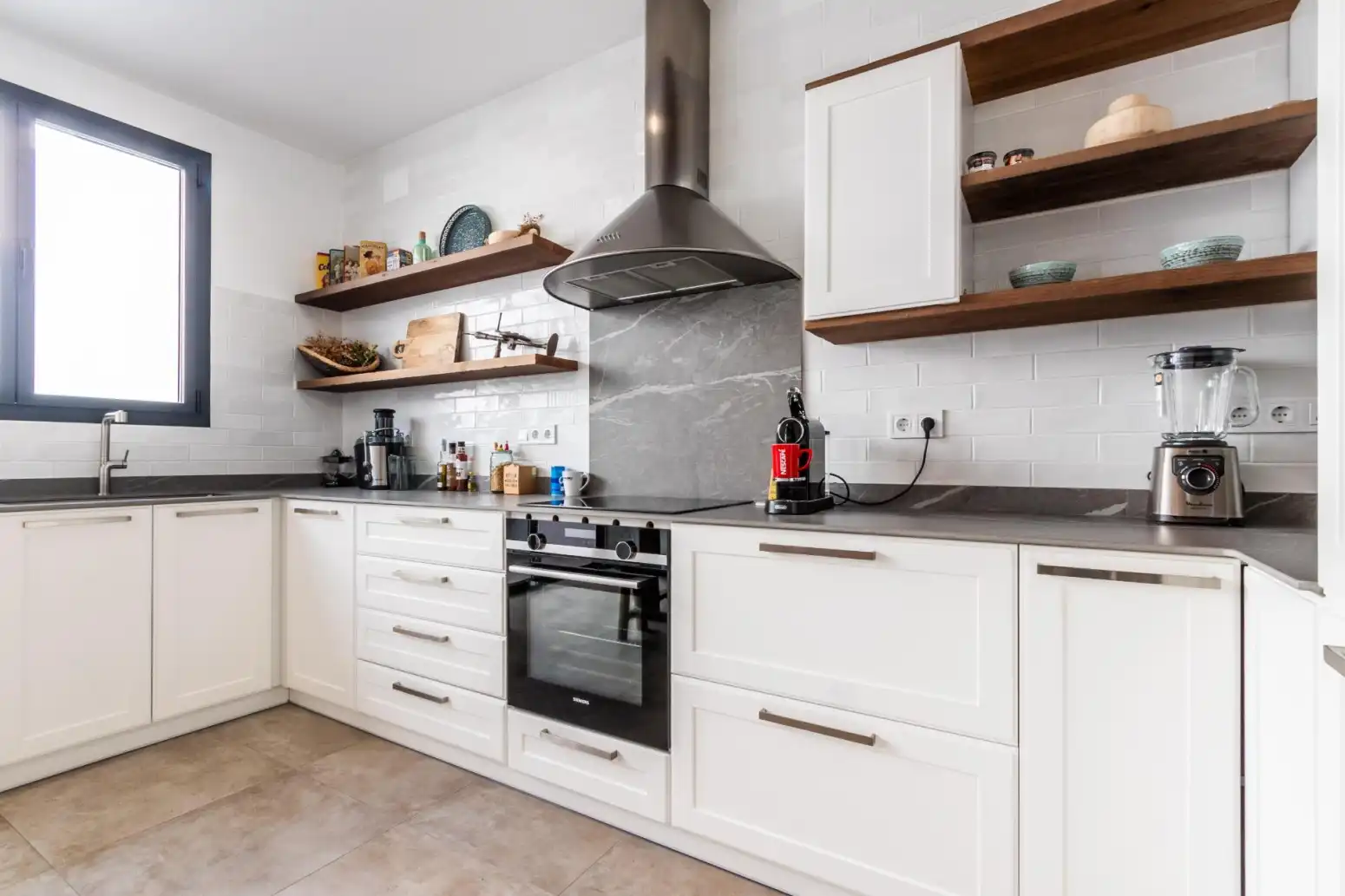 Kitchen of Houses for sale in Terrassa  with Air Conditioner, Heating and Terrace