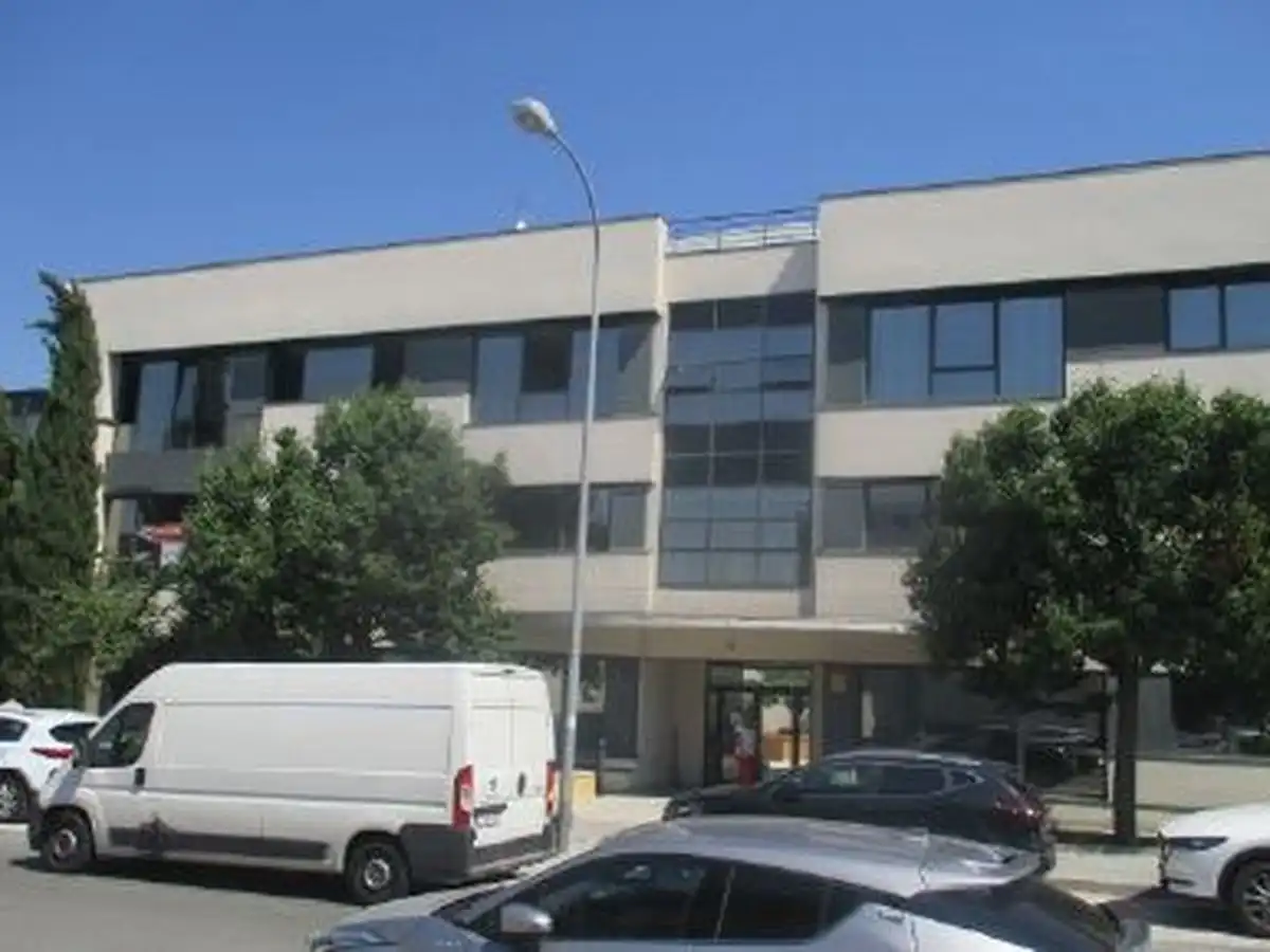 Vista exterior de Oficina de alquiler en Villaviciosa de Odón