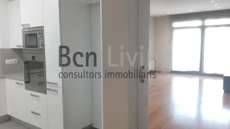 Habitación de Piso de alquiler en Barcelona con Aire acondicionado, Parquet y Terraza
