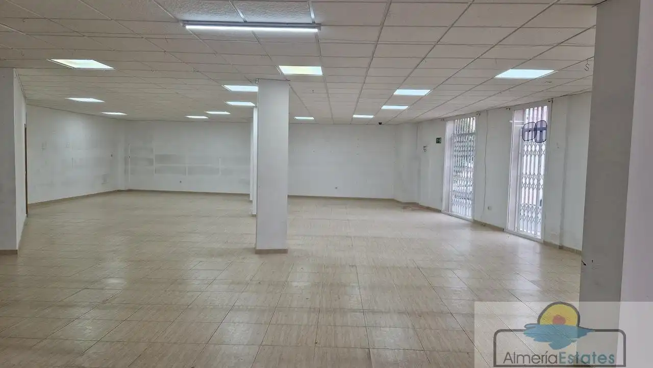 Local comercial de lloguer a Albox, imagen 3