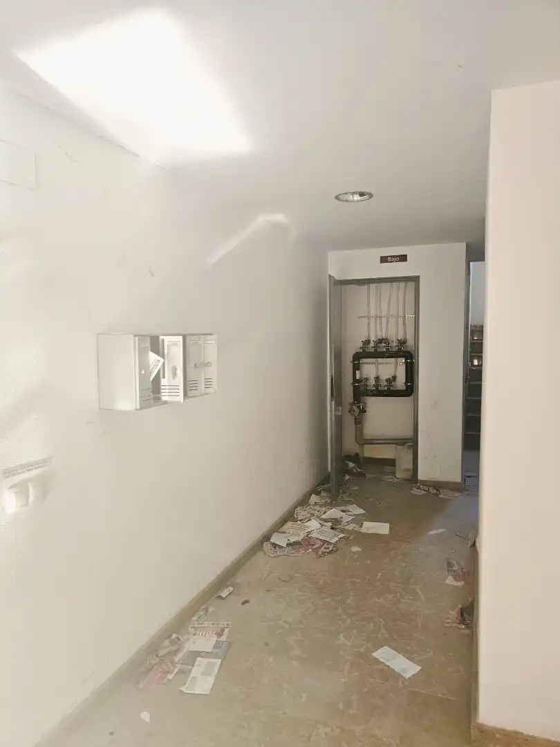 Piso en venta en Cadrete con Calefacción