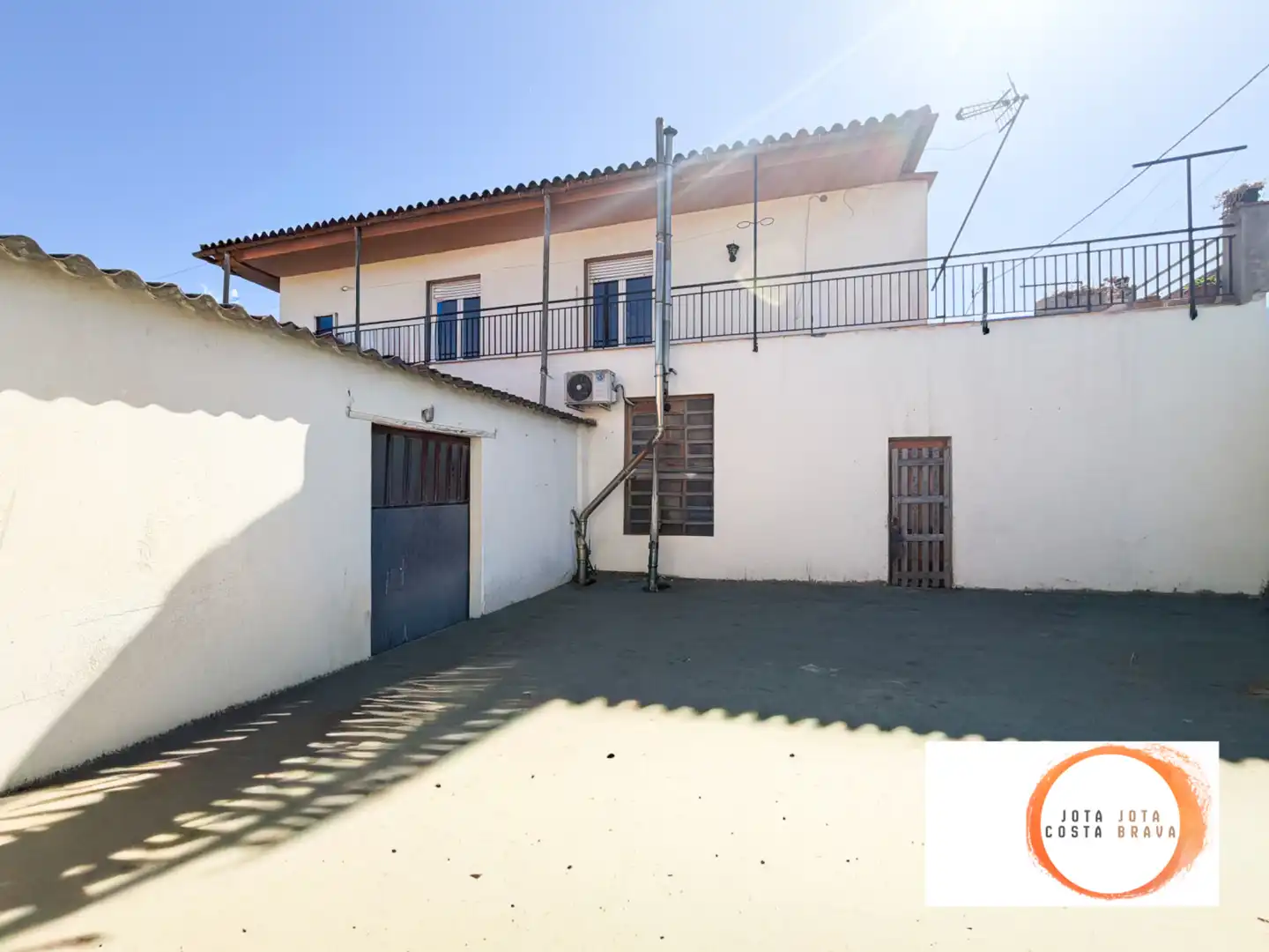Casa amb terrassa en venda a Sarrià de Ter, imagen 23