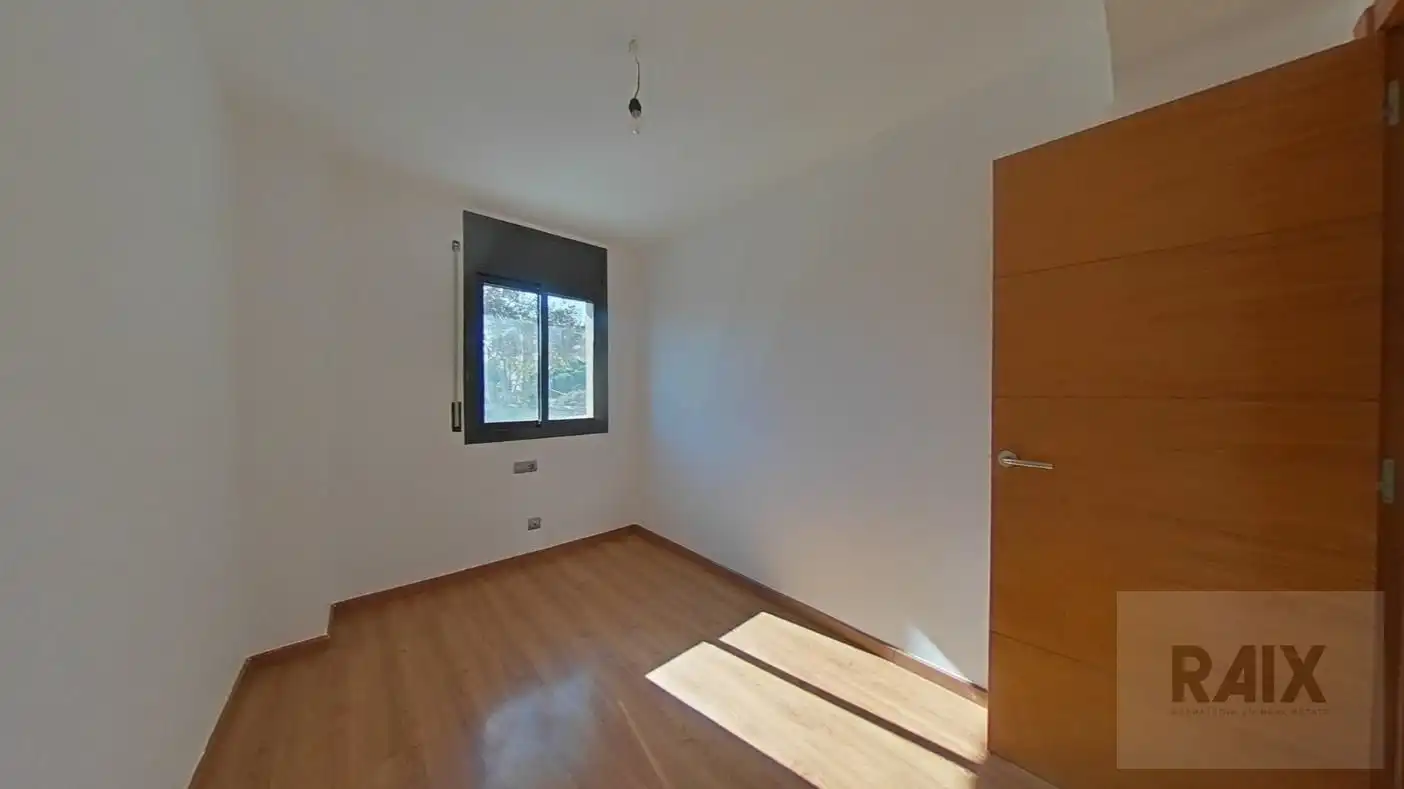 Dormitori de Dúplex en venda en L'Hospitalet de Llobregat amb Aire condicionat, Calefacció i Terrassa