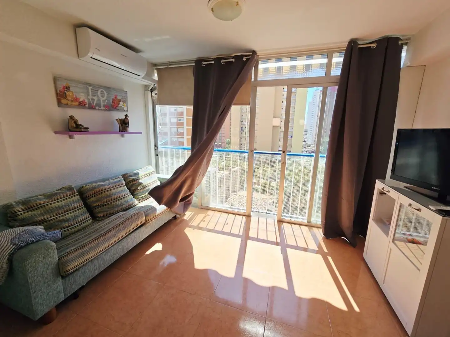 Terrassa de Apartament en venda en Benidorm amb Aire condicionat, Moblat i Piscina comunitària