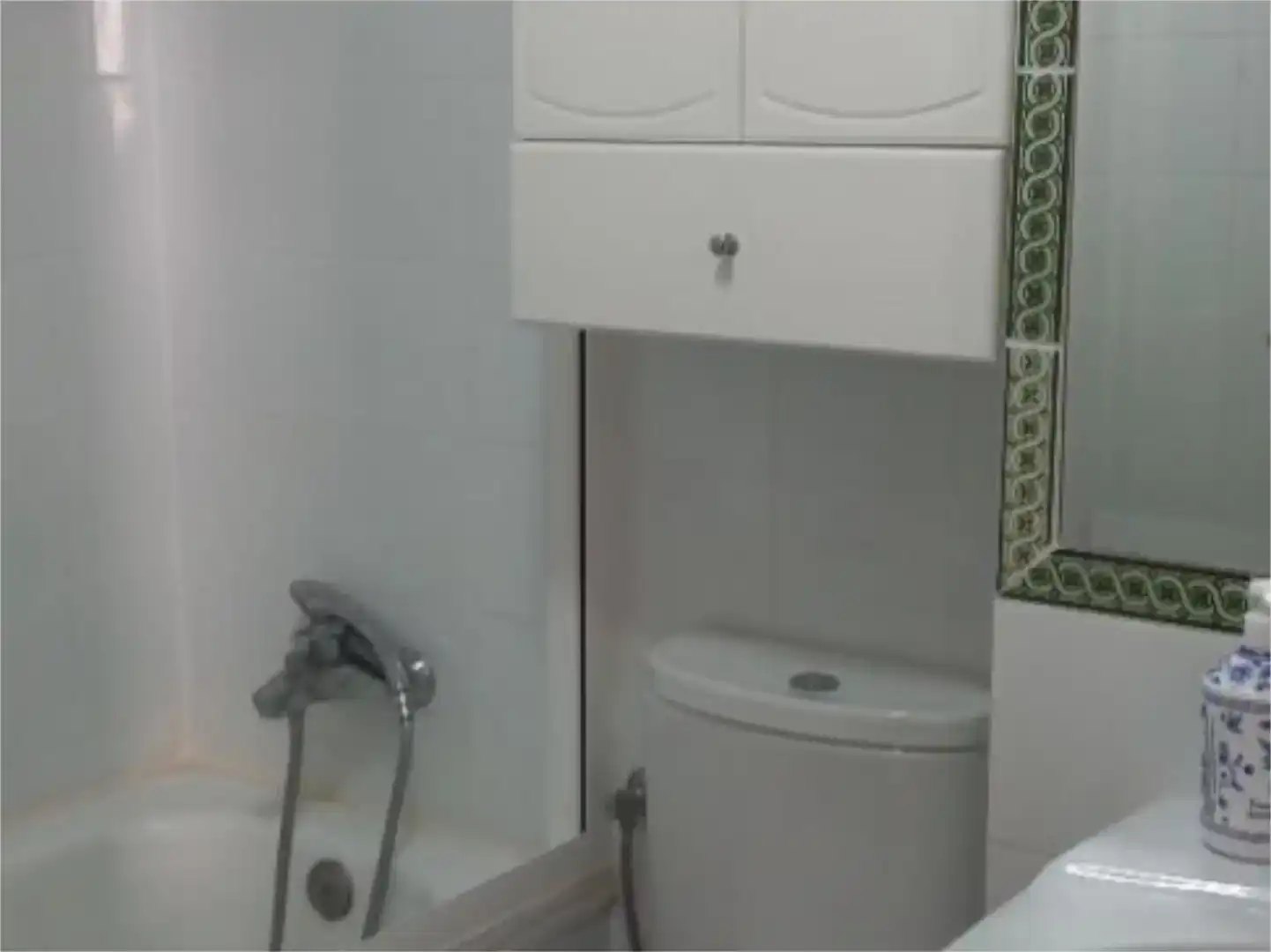 Bany de Casa o xalet en venda en Guardamar del Segura amb Aire condicionat, Piscina i Balcó