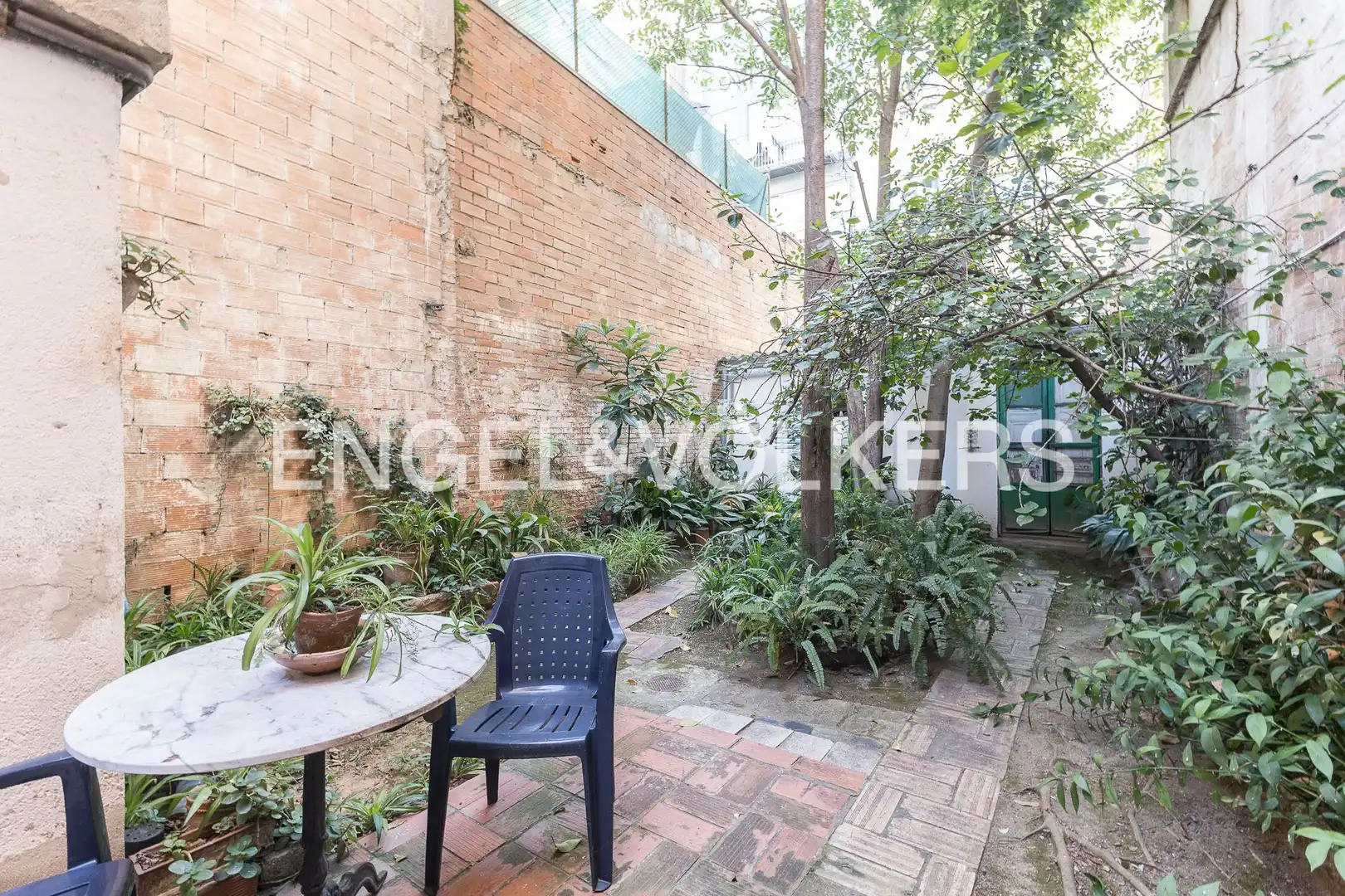 Terraza de Casa adosada en venta en Barcelona con Calefacción y Jardín privado