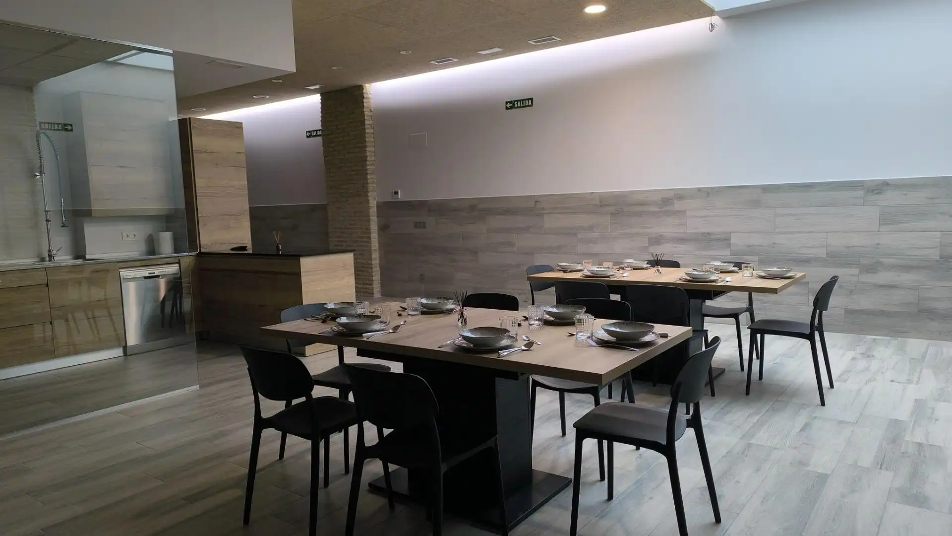 Geschaftsraum zum Verkauf in  Pamplona / Iruña mit Möbliert