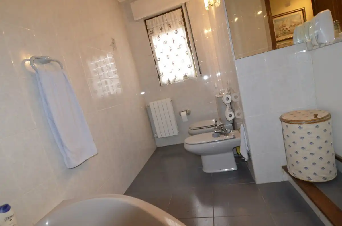 Detached house with terrace for sale in Villamayor, imagen 9
