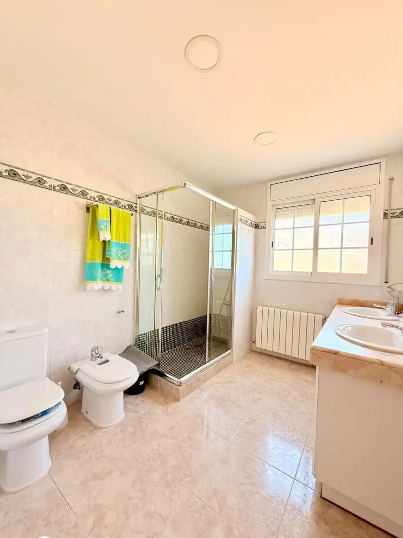 Bathroom of Houses for sale in Calafell  with Air Conditioner, Private garden and Terrace
