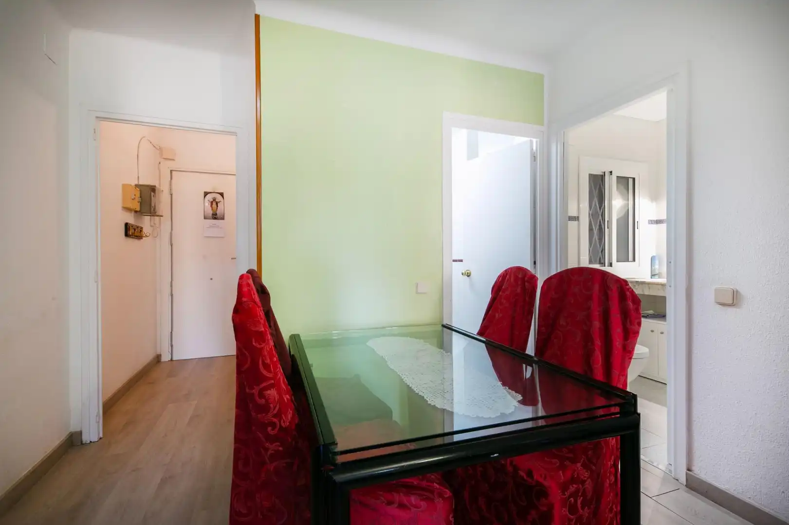 Comedor de Piso en venta en Barcelona con Parquet