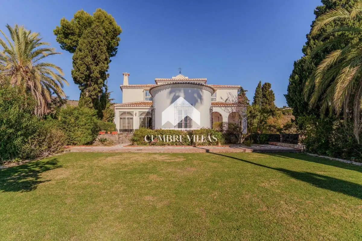 Vista exterior de Casa o chalet en venta en Salobreña con Calefacción, Jardín privado y Terraza