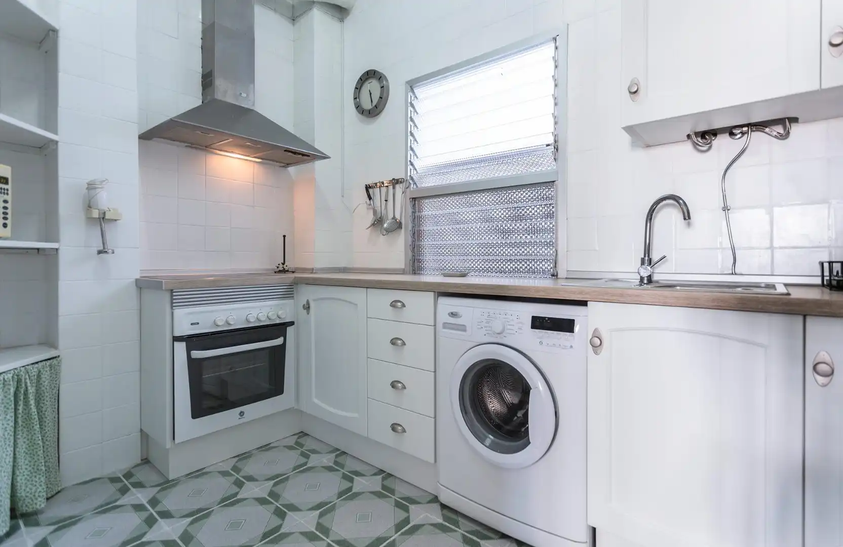 Küche von Wohnung zum Verkauf in El Puerto de Santa María mit Klimaanlage