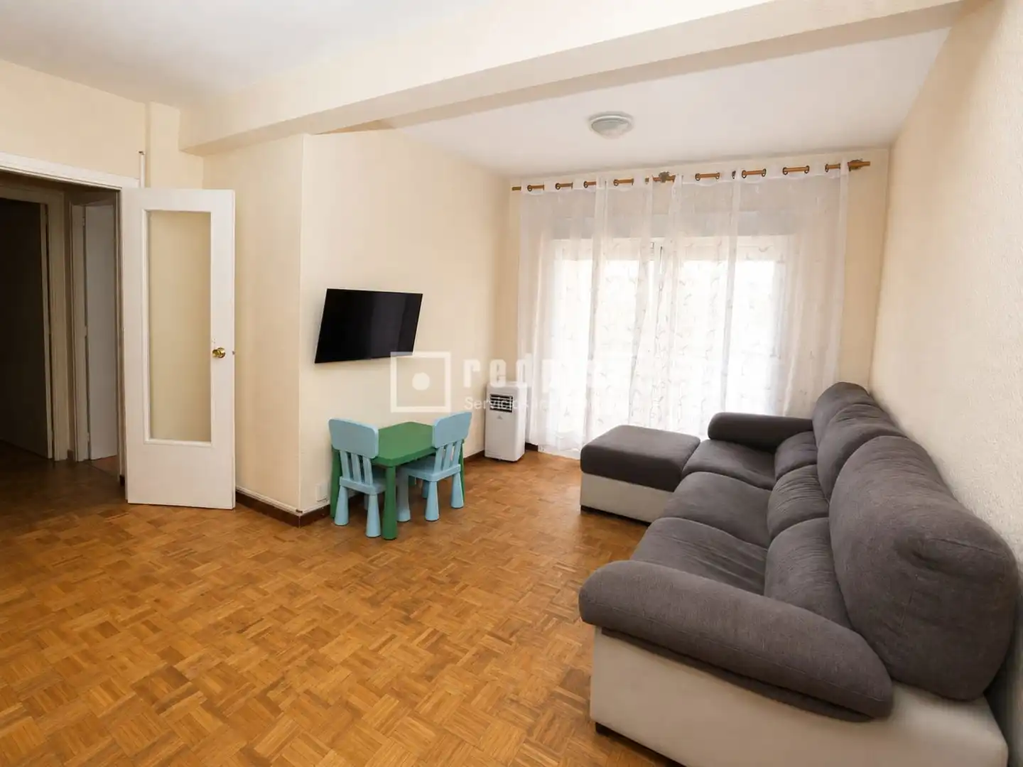 Sala de estar de Piso en venta en Madrid con Calefacción, Parquet y Terraza