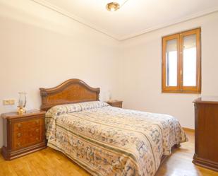 Bedroom of Flat for sale in Salamanca Capital  with Terrace and Balcony