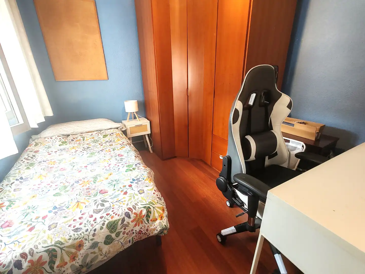 Bedroom of Flat for rent in Bilbao   with Heating, Furnished and Oven