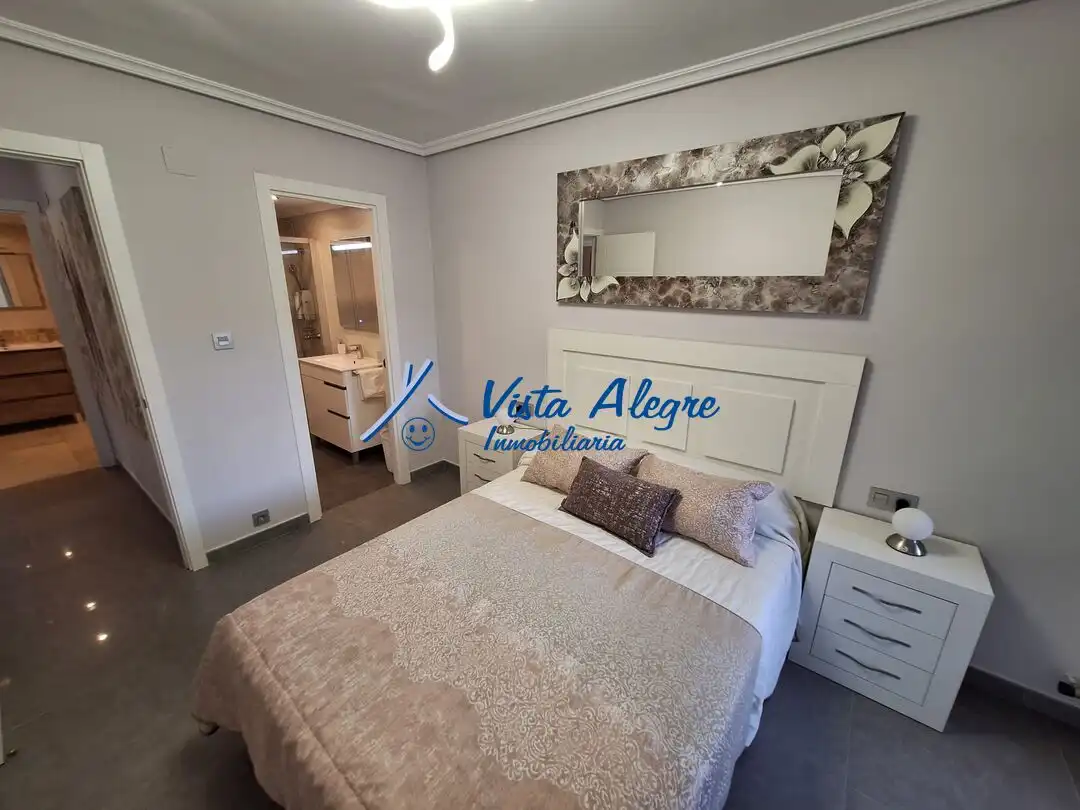 Bedroom of Flat for sale in Haro, La Rioja