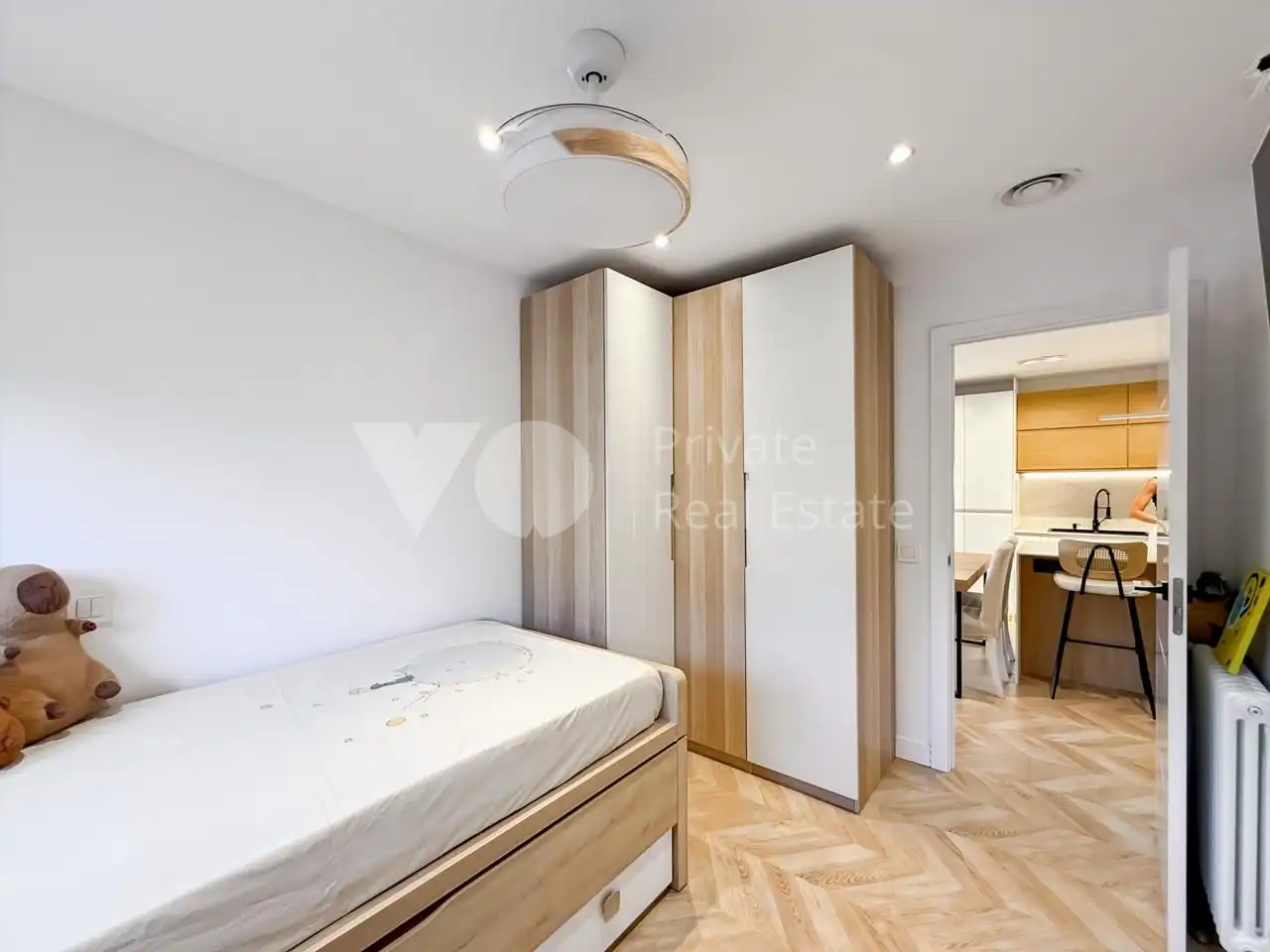 Schlafzimmer von Erdgeschoss zum Verkauf in Boadilla del Monte mit Klimaanlage, Heizung und Privatgarten