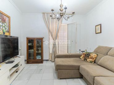 Casa aparellada amb balcó en venda a Motril  ciudad
