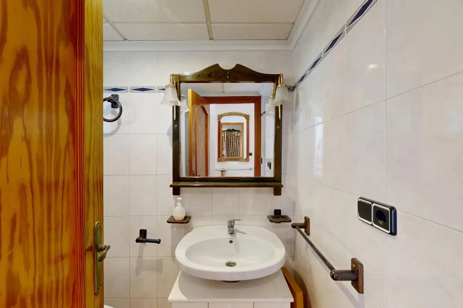 Badezimmer von Einfamilien-Reihenhaus zum Verkauf in Murcia mit Klimaanlage, Heizung und Terrasse