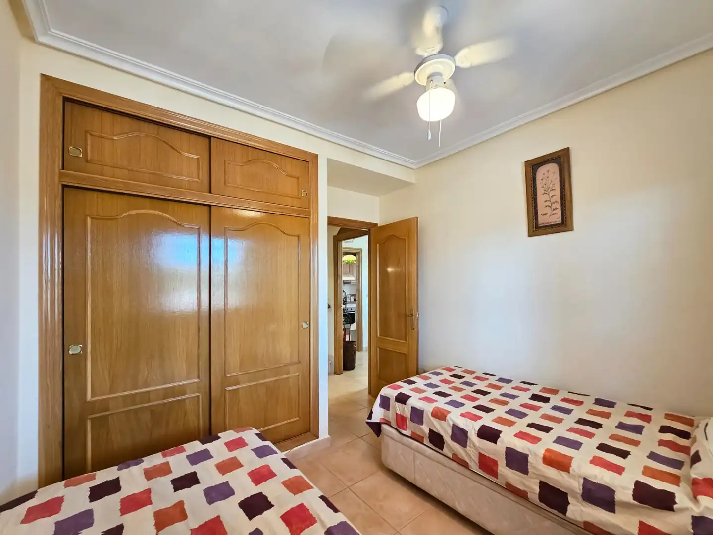 Schlafzimmer von Einfamilien-Reihenhaus zum Verkauf in Santa Pola mit Heizung, Privatgarten und Terrasse