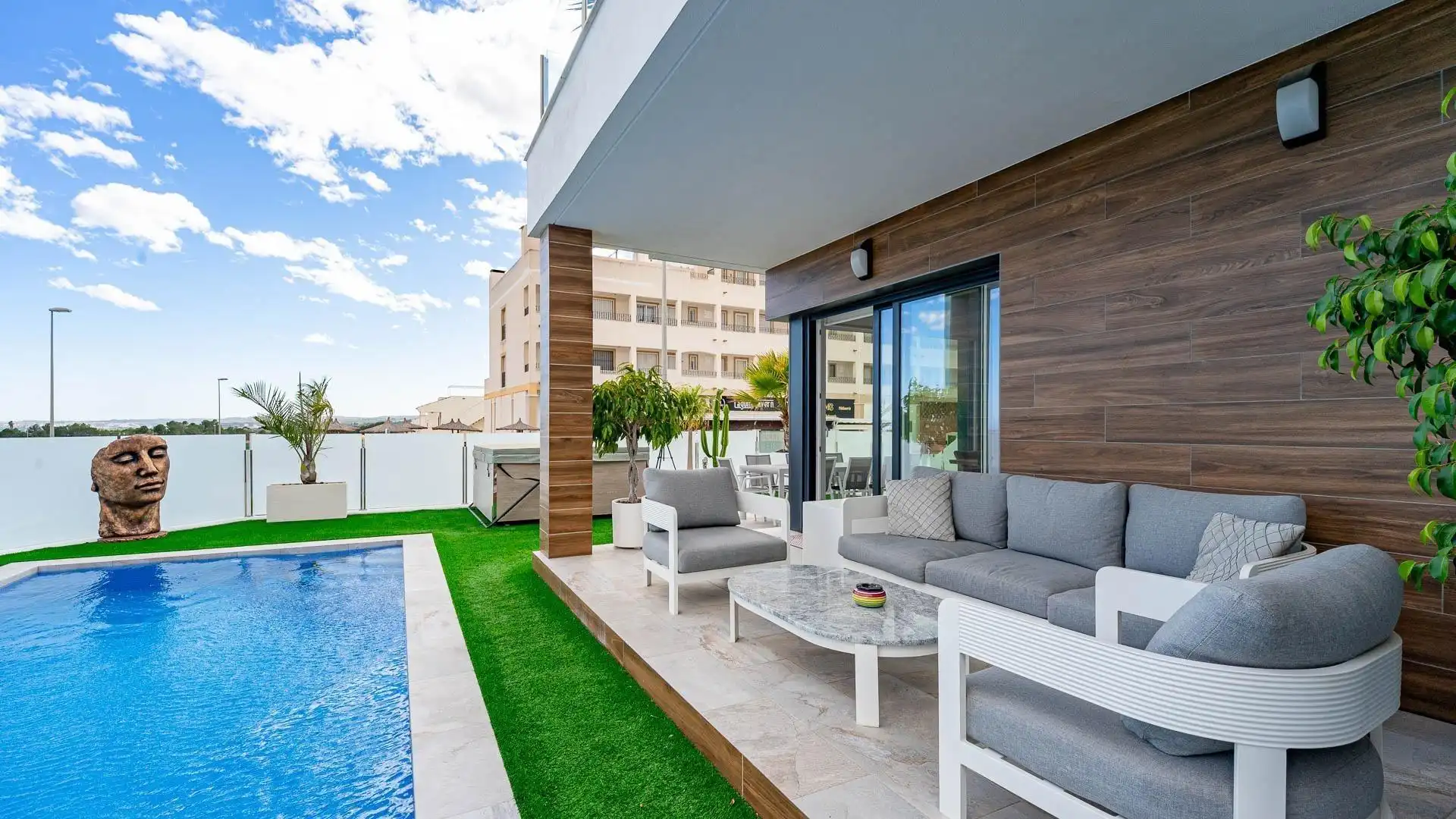 Terrassa de Casa o xalet en venda en Orihuela amb Aire condicionat, Jardí privat i Terrassa
