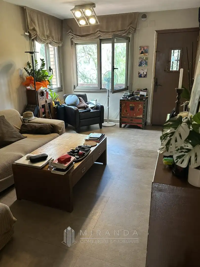 Sala d'estar de Casa o xalet en venda en L'Ametlla del Vallès amb Aire condicionat, Calefacció i Jardí privat