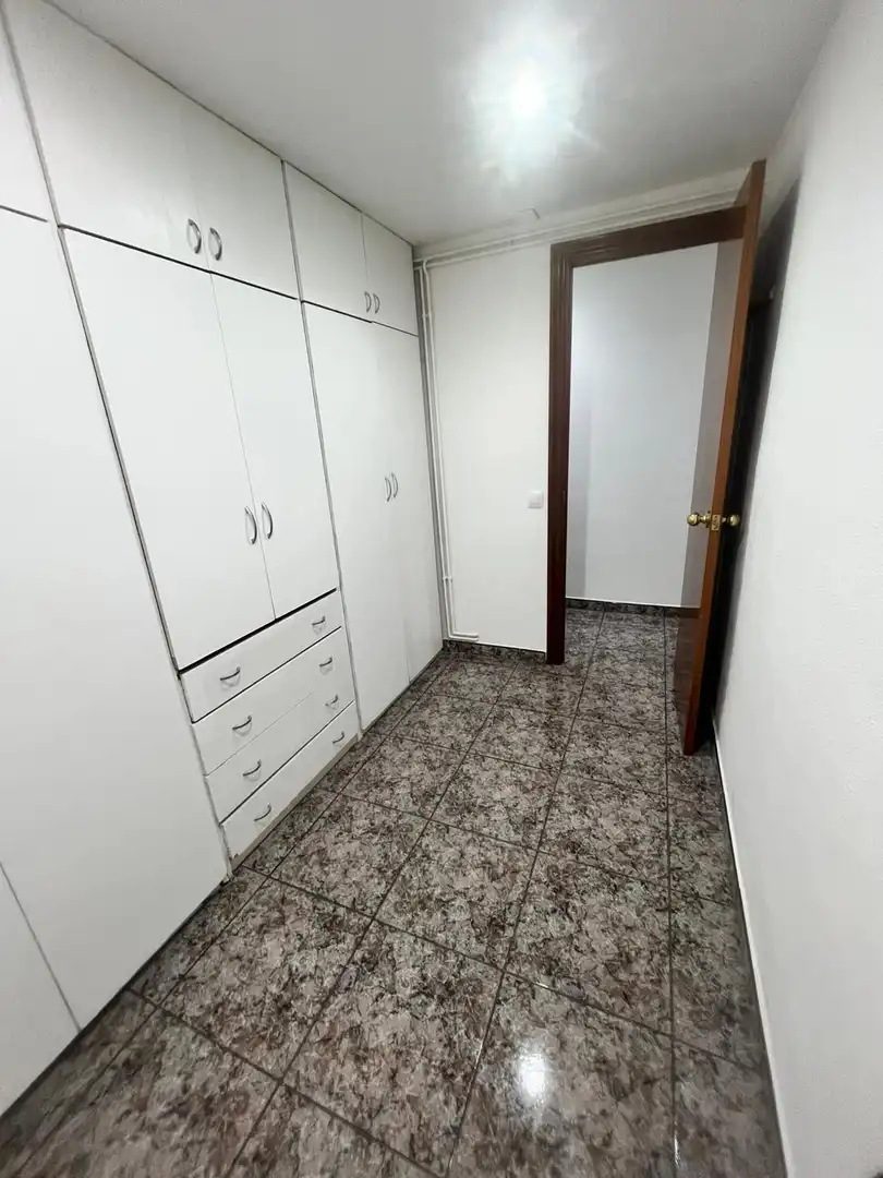 Apartament amb ascensor en venda a Collblanc - La Torrassa, imagen 9