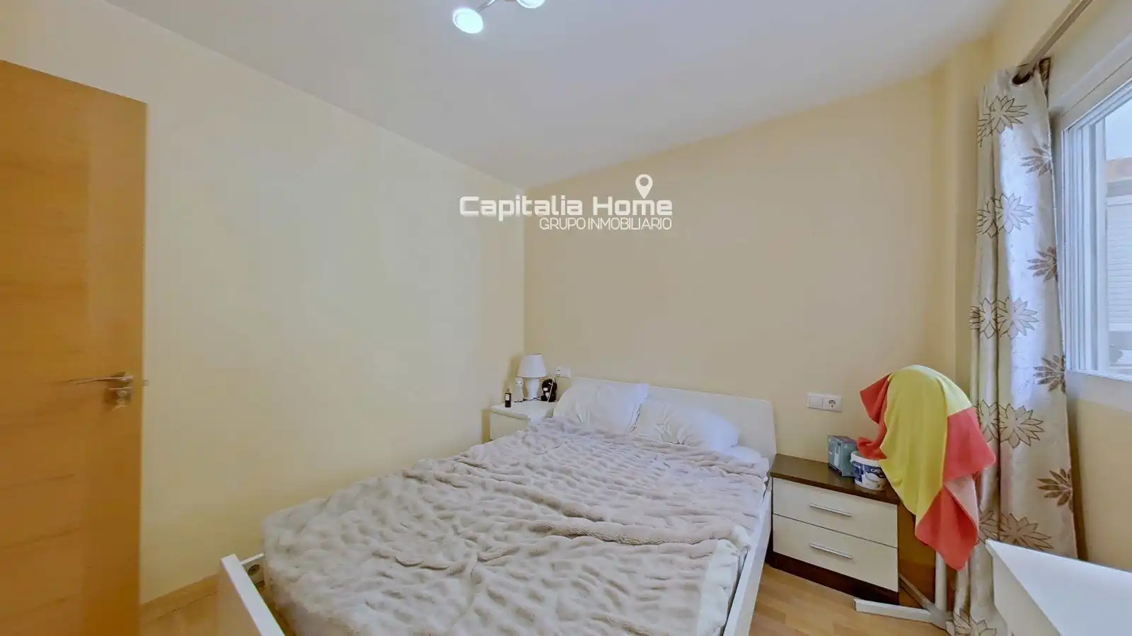 Habitación de Piso en venta en Alicante / Alacant con Aire acondicionado, Calefacción y Amueblado
