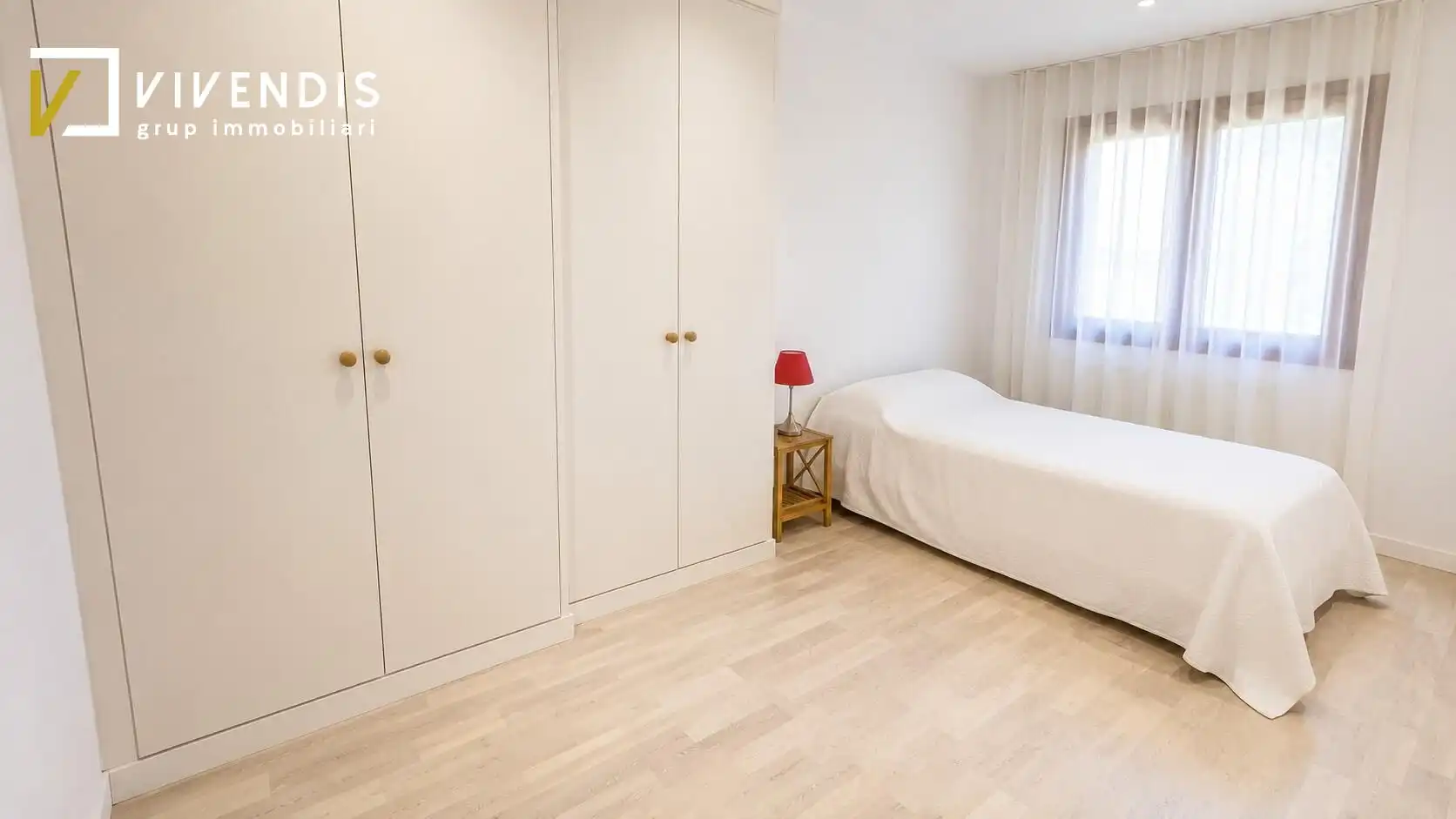 Habitación de Piso de alquiler en Lleida con Aire acondicionado, Calefacción y Amueblado