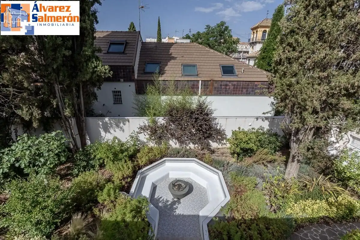 Jardí de Casa o xalet en venda en Granada amb Aire condicionat, Jardí privat i Terrassa