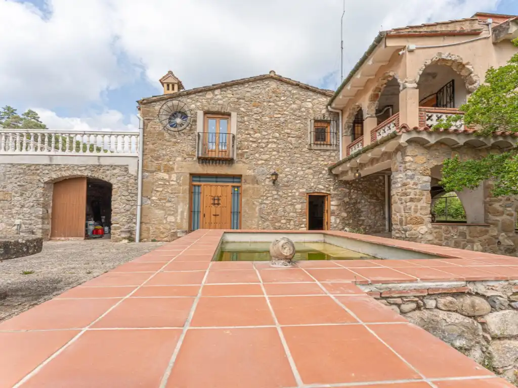 Vista exterior de Casa o xalet en venda en Cabanelles