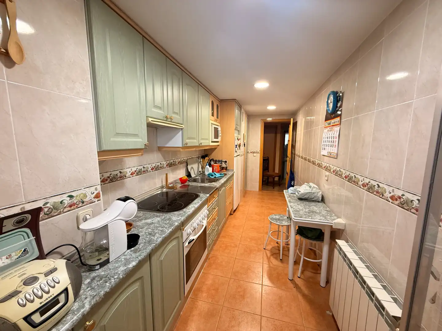 Kitchen of Flat for sale in Madrid  with Heating, Terrace and Storage room