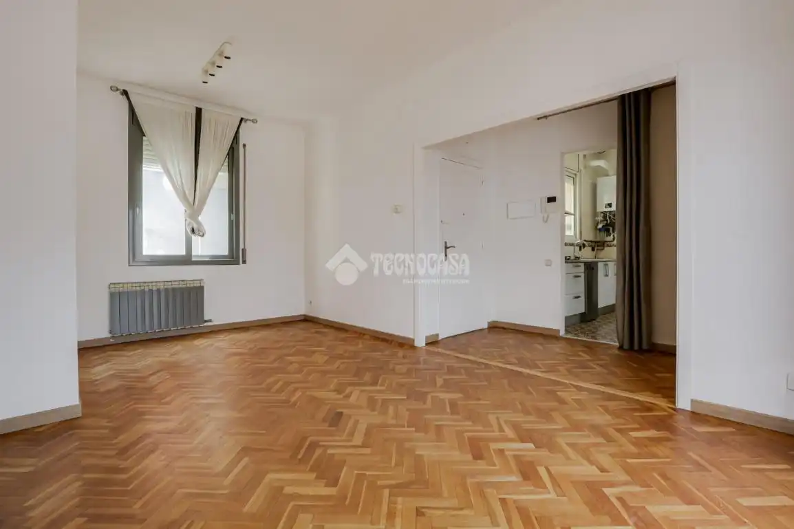 Sala de estar de Piso en venta en Barcelona con Calefacción y Parquet