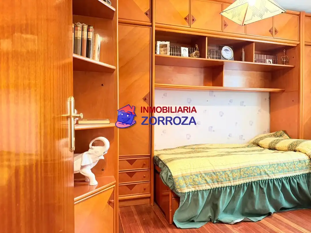 Habitación de Piso en venta en Bilbao  con Calefacción, Jardín privado y Amueblado