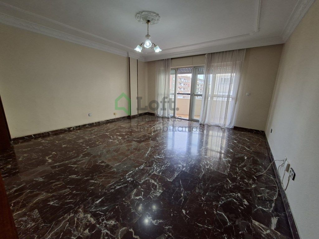 Vista exterior de Pis de lloguer en Badajoz Capital amb Aire condicionat i Calefacció