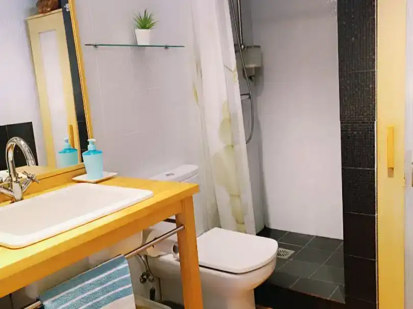 Bathroom of Flat for sale in L'Estartit  with Air Conditioner, Terrace and Swimming Pool