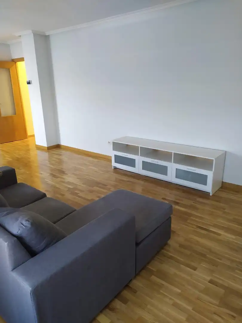 Sala de estar de Ático en venta en Venta de Baños con Calefacción, Parquet y Terraza