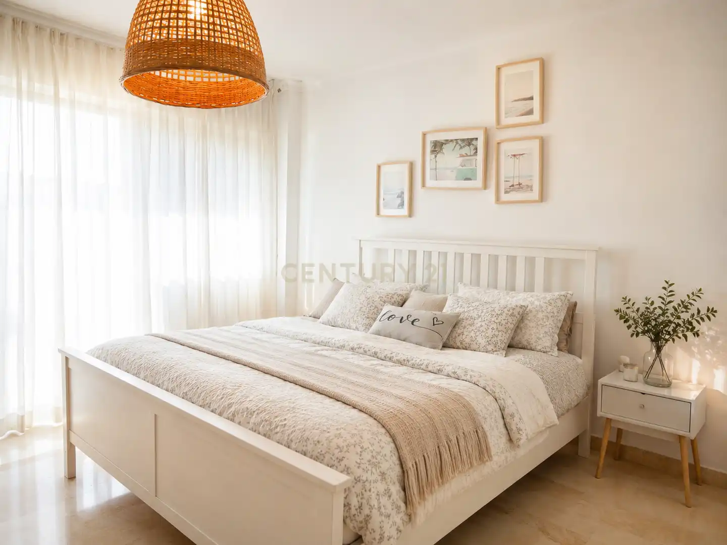 Dormitori de Casa o xalet en venda en Alhaurín de la Torre amb Aire condicionat, Jardí privat i Traster