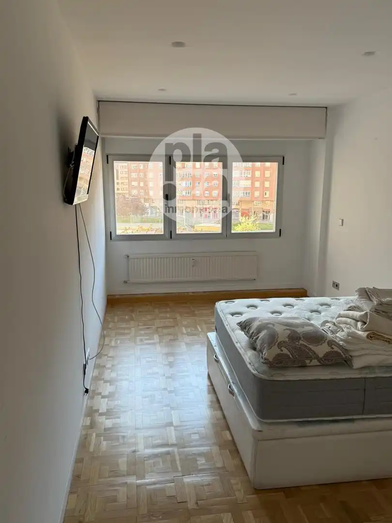 Bedroom of Flat for sale in Burgos  with Heating
