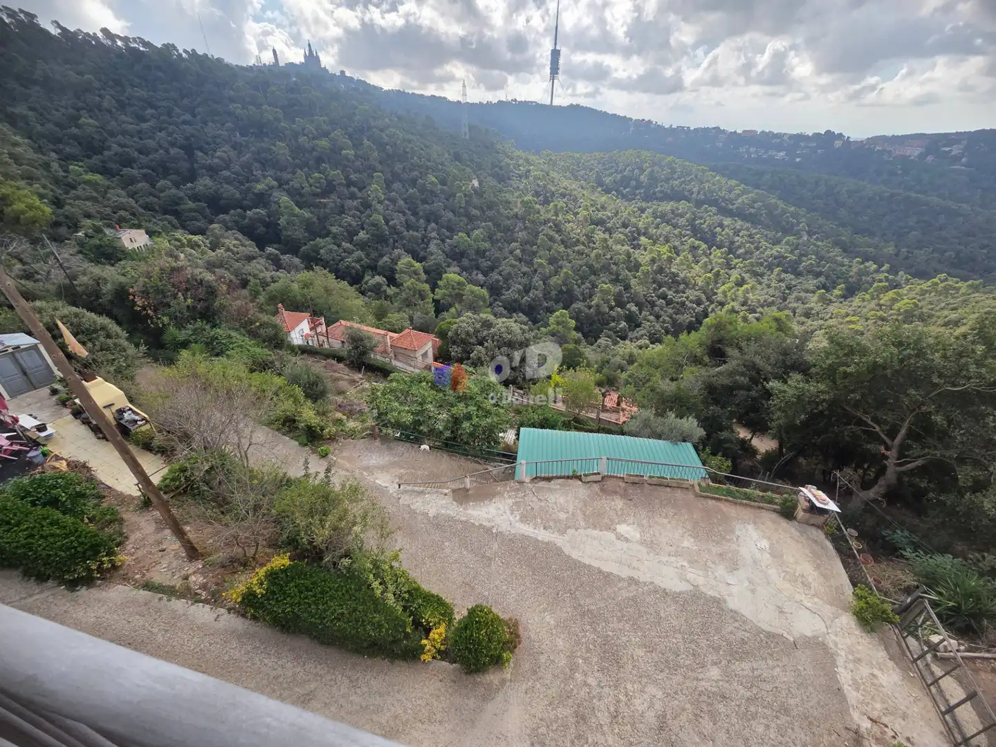 Pis en venda en Barcelona amb Jardí privat, Terrassa i Traster