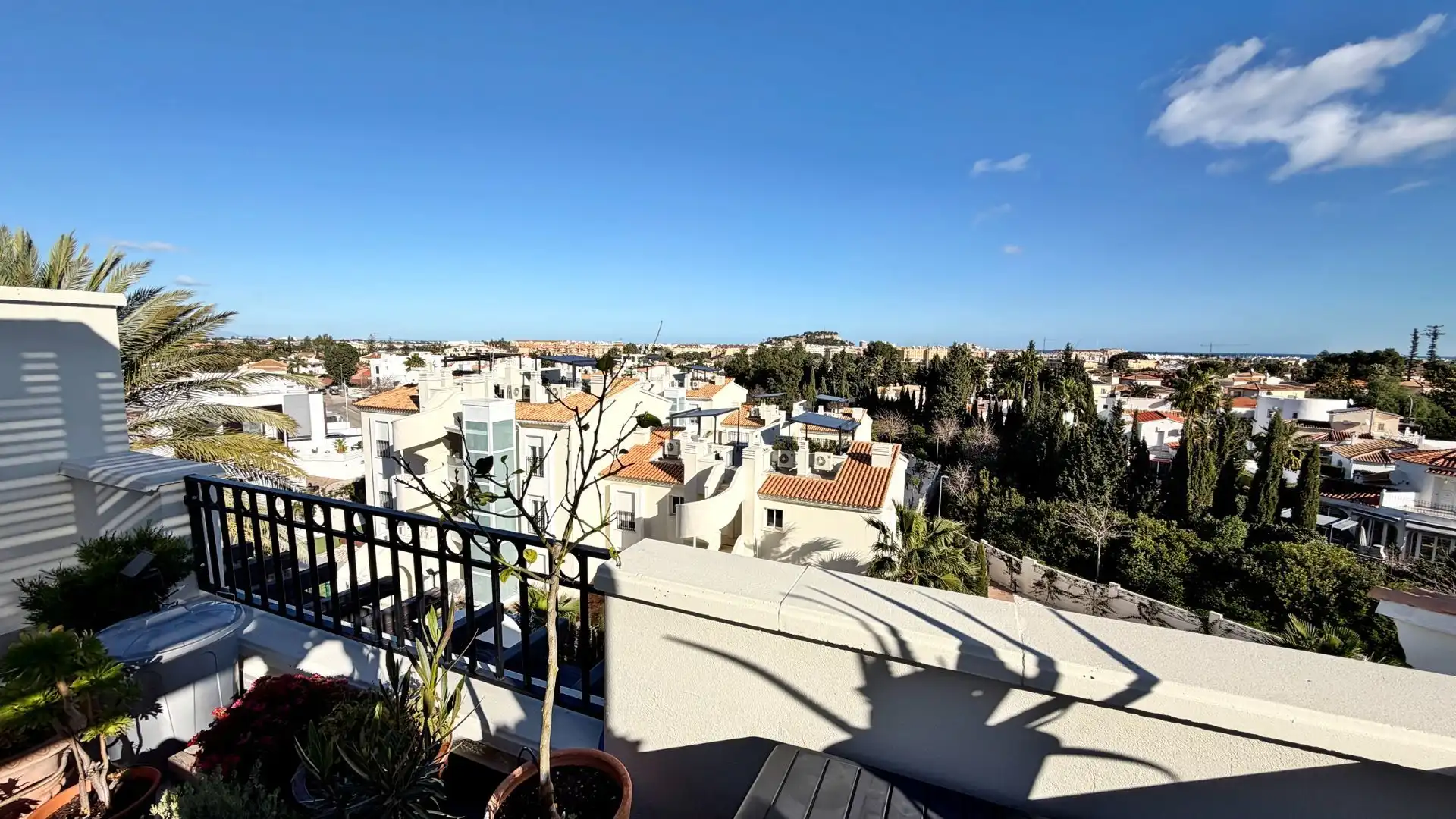 Exterior view of Attic for sale in El Montgó