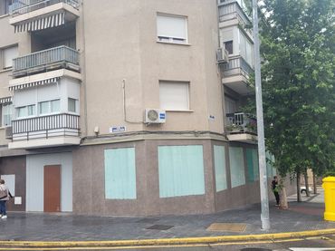 Local comercial de lloguer a Plaza Cristóbal Colón 1