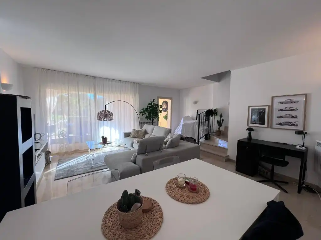 Duplexes for rent in Calvià, Illes Balears