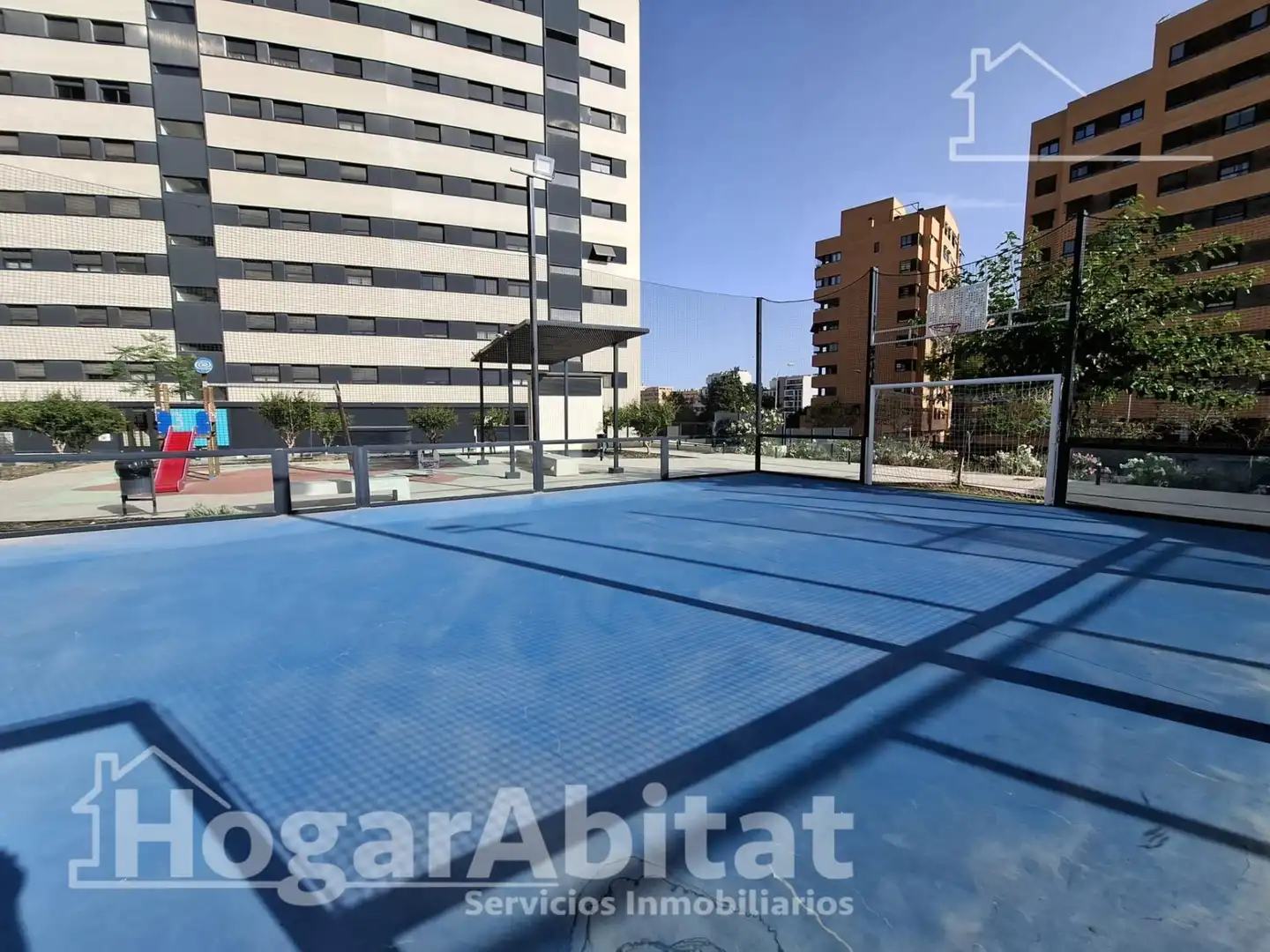 Vista exterior de Piso en venta en Alicante / Alacant con Aire acondicionado, Calefacción y Jardín privado