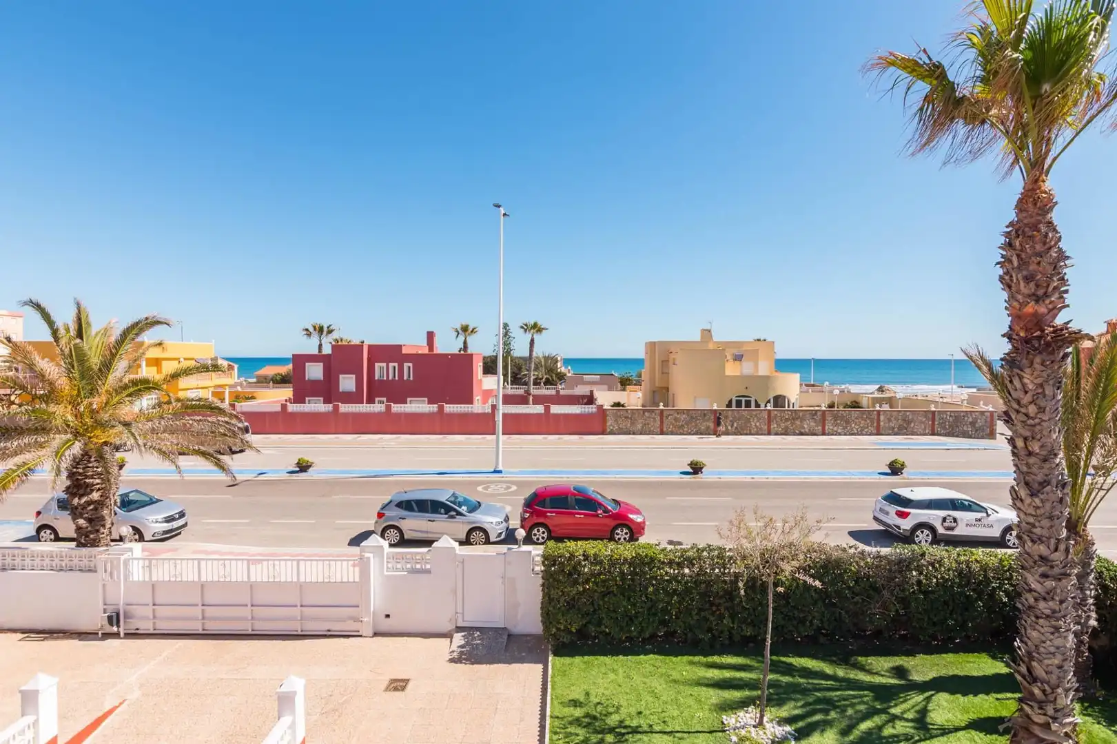 Vista exterior de Casa o chalet en venta en La Manga del Mar Menor con Aire acondicionado, Calefacción y Jardín privado