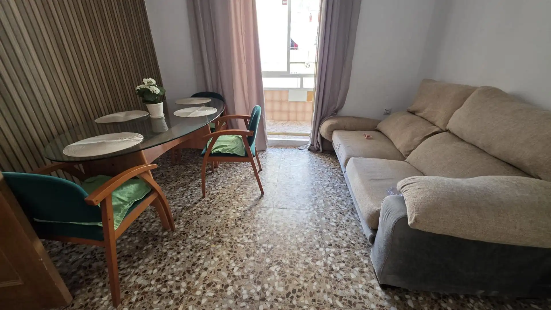 Apartament de lloguer a Calle SIERRA AITANA, Virgen del Remedio - Parque Lo Morant