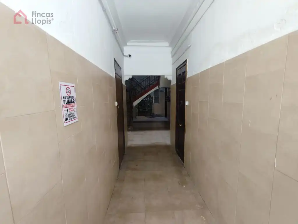 Piso en venta en Barcelona con Balcón y Internet