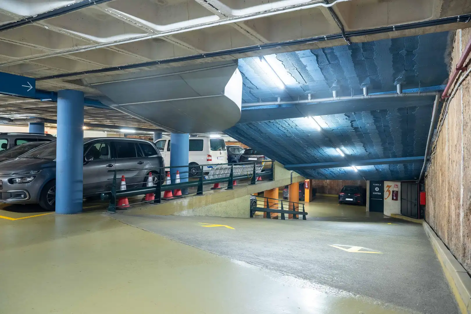 Parkplatz von Garage zur Miete in Barcelona