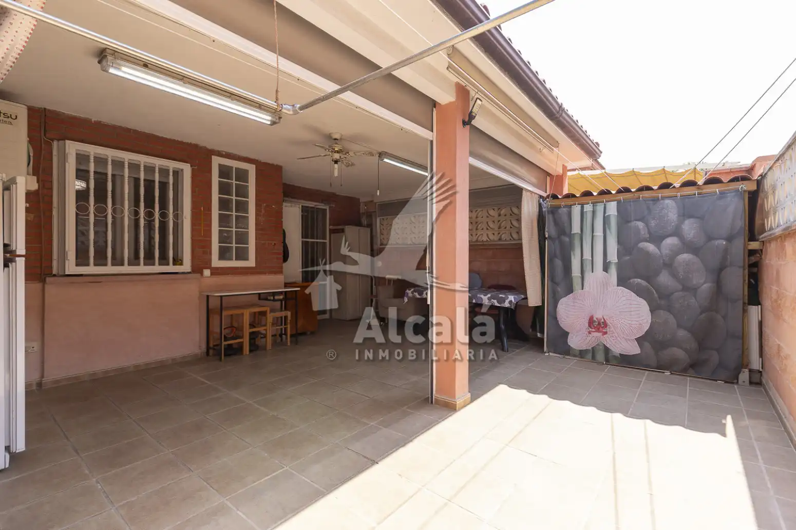 Terrassa de Casa adosada en venda en Mejorada del Campo amb Aire condicionat, Calefacció i Traster