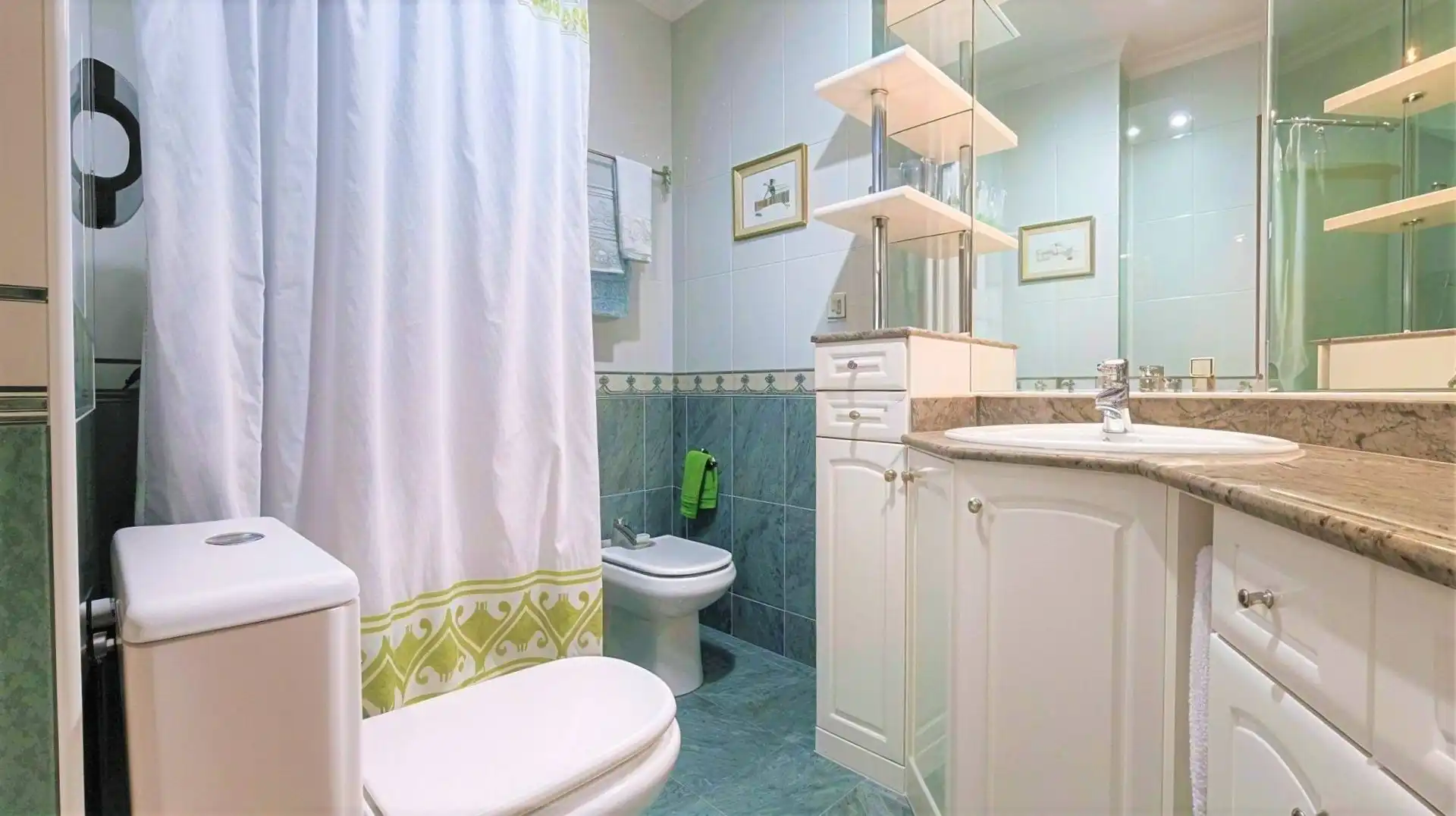 Baño de Piso en venta en Reus con Calefacción y Balcón